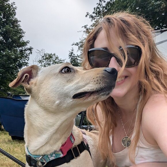 Meet your Posher, Kelsey - Picture 2 of 13